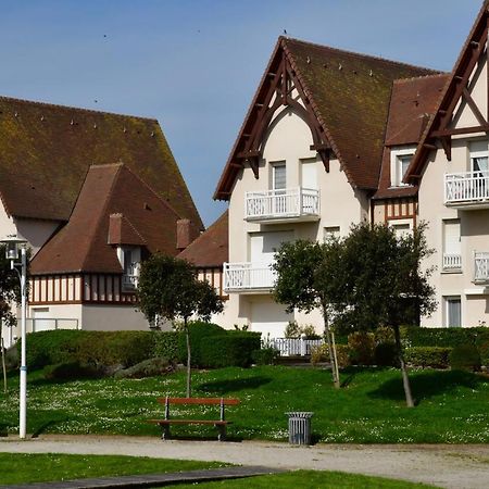 Jardin - A 50M De La Plage - Wifi - Parking Courseulles-sur-Mer Exterior photo