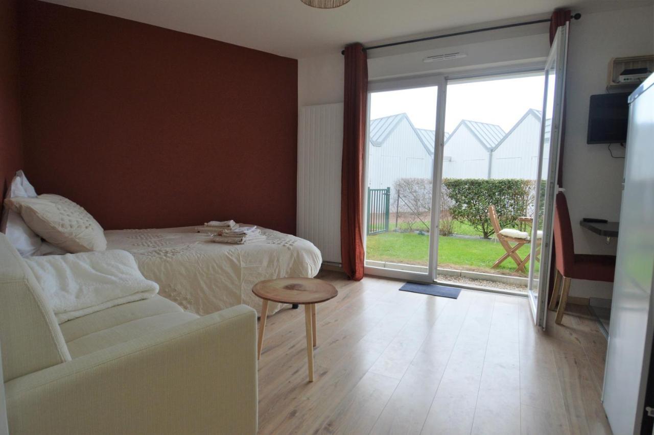 Jardin - A 50M De La Plage - Wifi - Parking Courseulles-sur-Mer Exterior photo